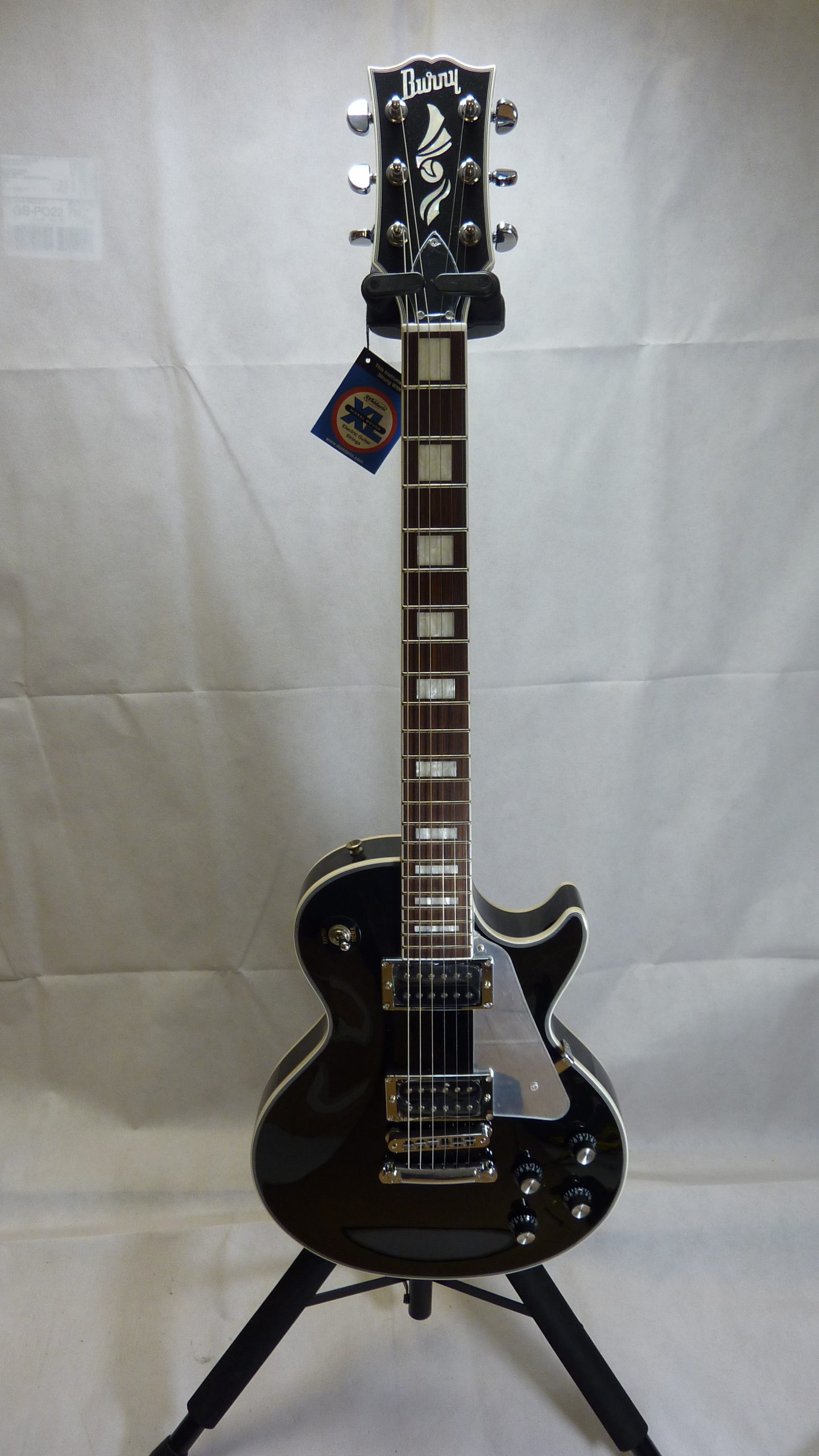Burny Les Paul-style Guitar - Black
