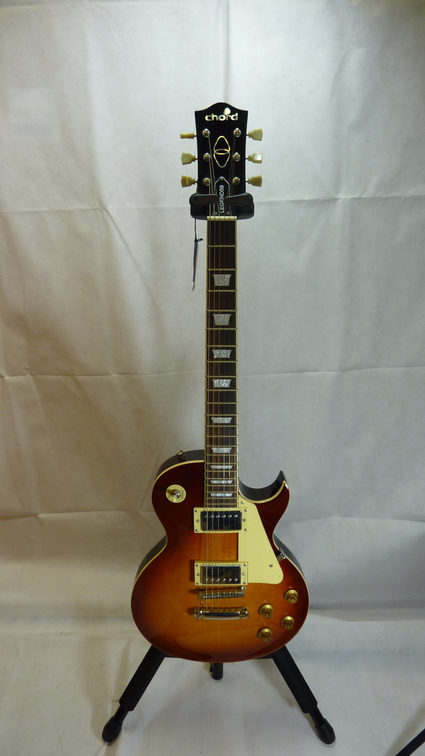 Chord Legend59 Les Paul Style Guitar